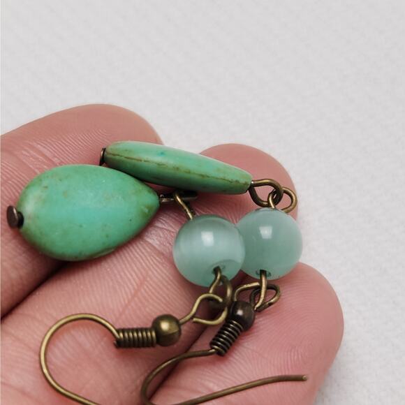 Vintage Gaspeite and Cats Eye Dangle Earrings Boho Gemstone Blue Green Pierced - Picture 4 of 5